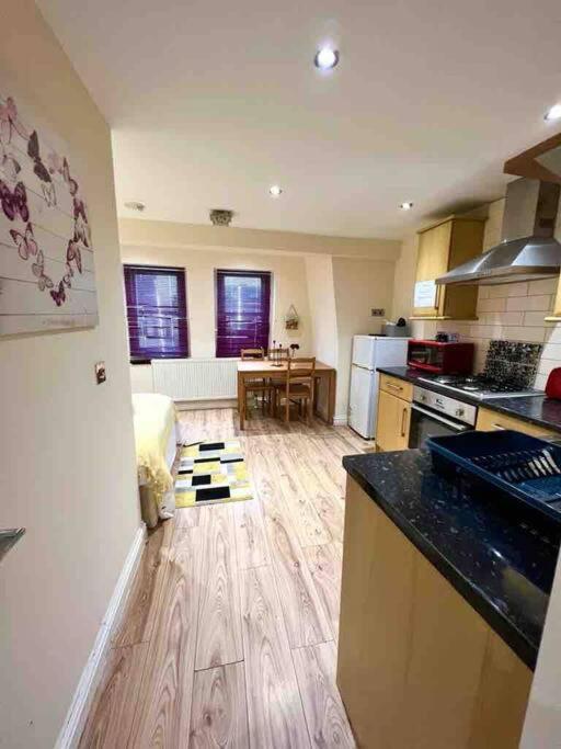 Cosy One Bedroom Flat In Central London Bagian luar foto